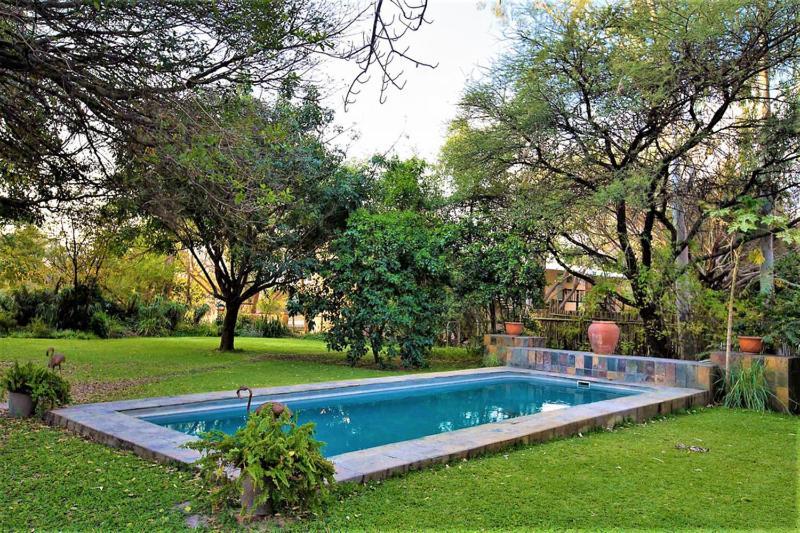 The Waterfront, Maun Bed & Breakfast Exterior photo
